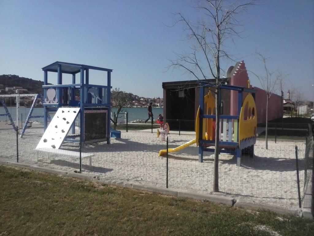 Apartment Meri Trogir Zewnętrze zdjęcie