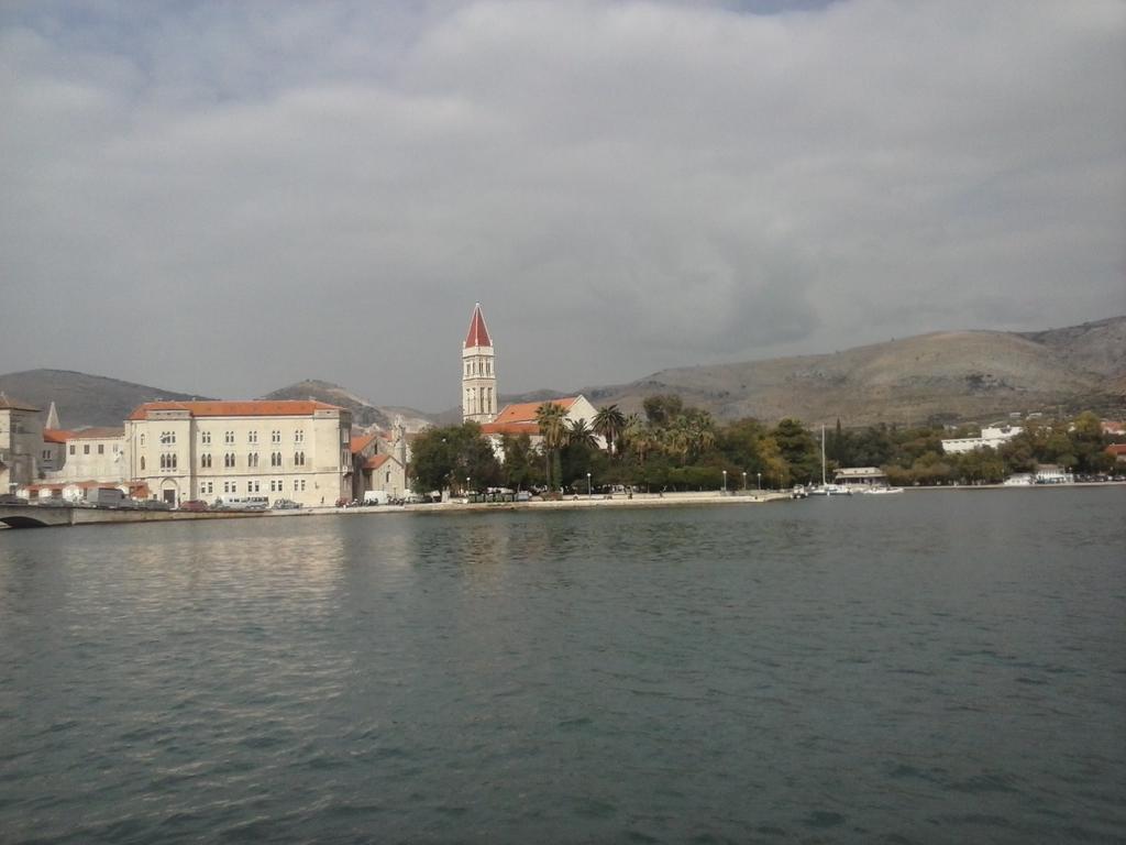 Apartment Meri Trogir Zewnętrze zdjęcie